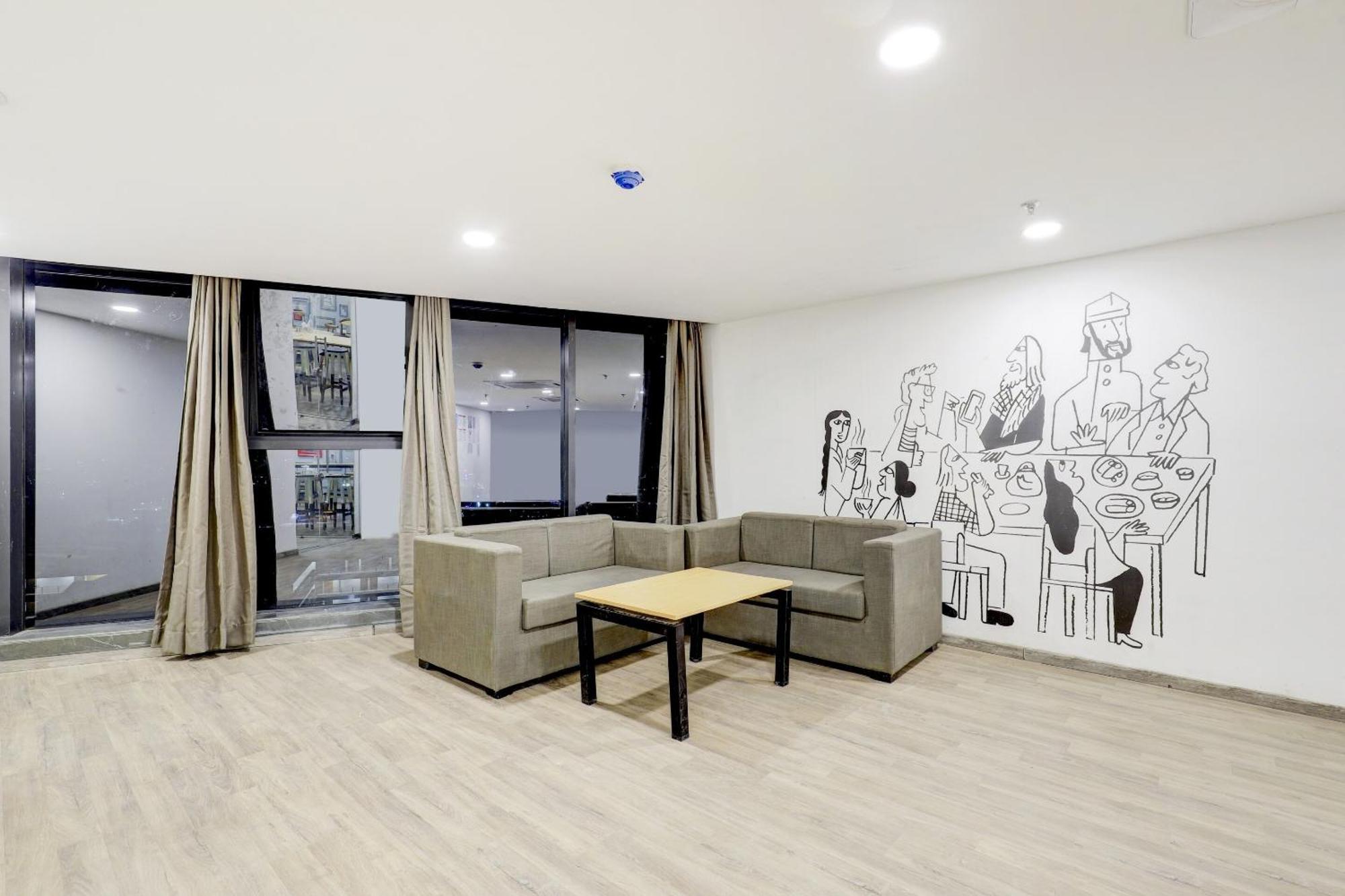 Super Townhouse Rajyash Rise Hotel Sarkhej Buitenkant foto